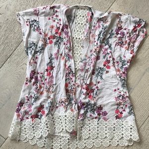 Art Class short kimono flowers lace size 7/8